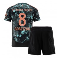 Bayern Munich Leon Goretzka #8 Bortatröja Barn 2024-25 Kortärmad (+ Korta byxor)